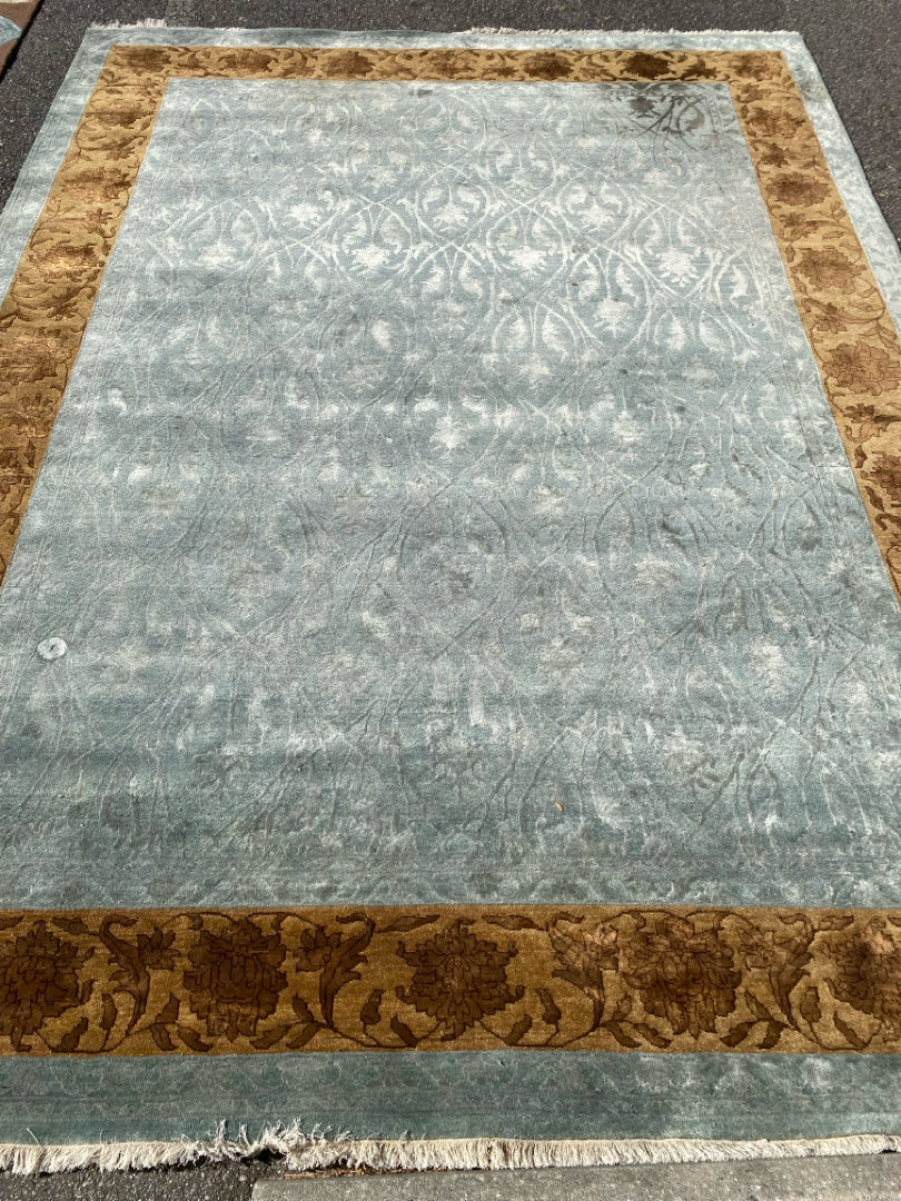 Rug