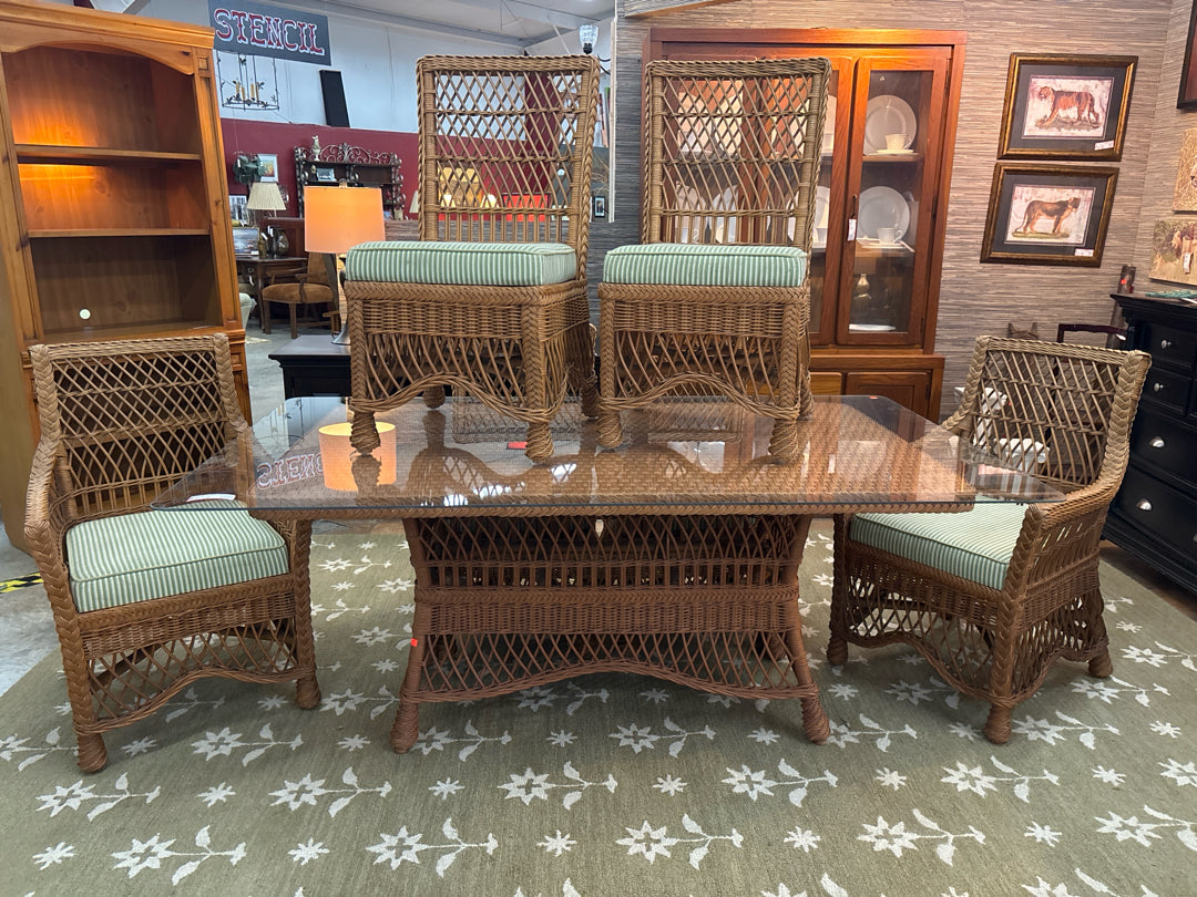 Table with Chairs