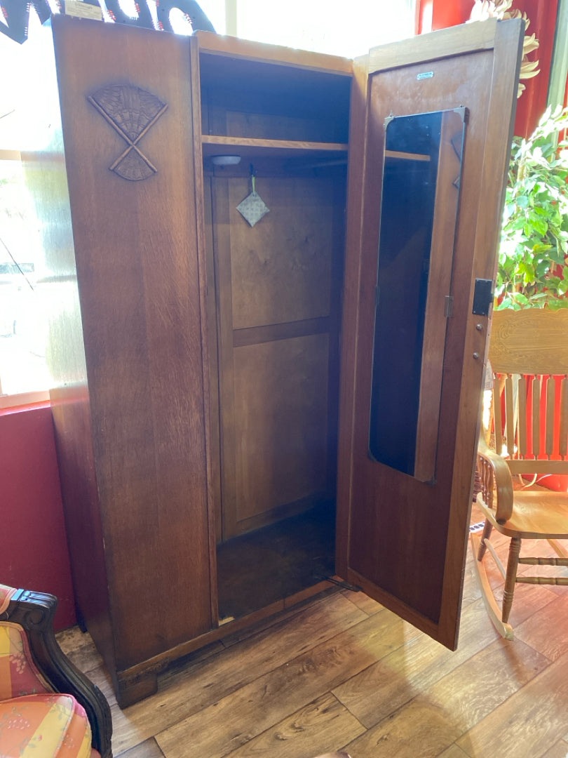 Armoire