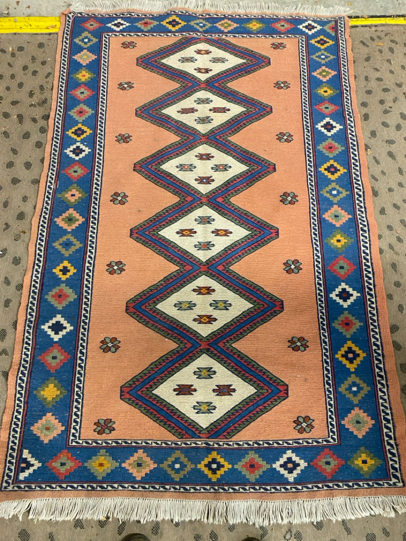 Rug