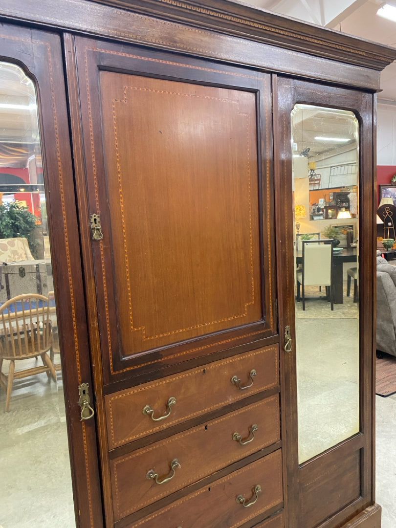 Armoire