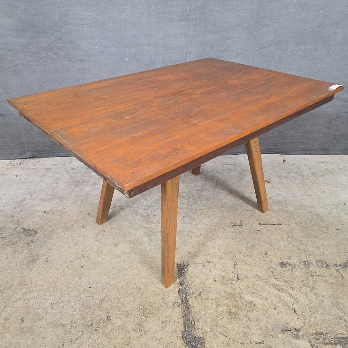 Utility Table