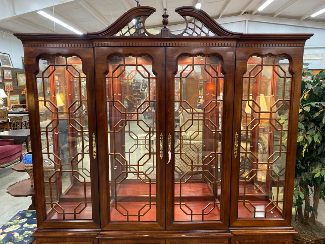Thomasville China Cabinet