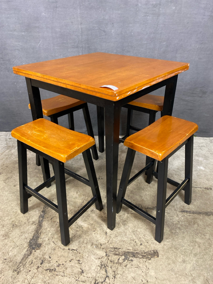 Table with Chairs