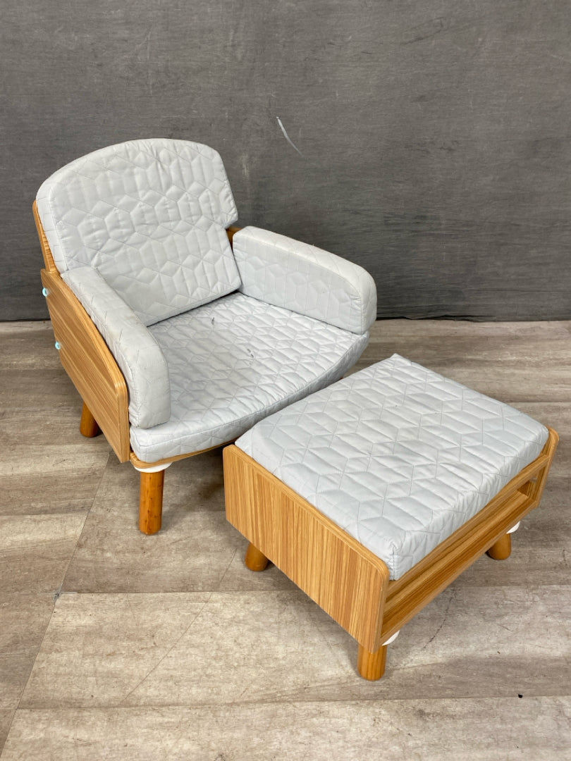 Kid Kraft Accent Chair