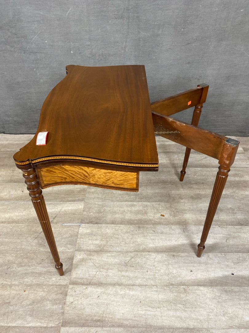 Accent Table