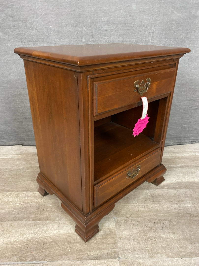 Link Taylor Night Stand