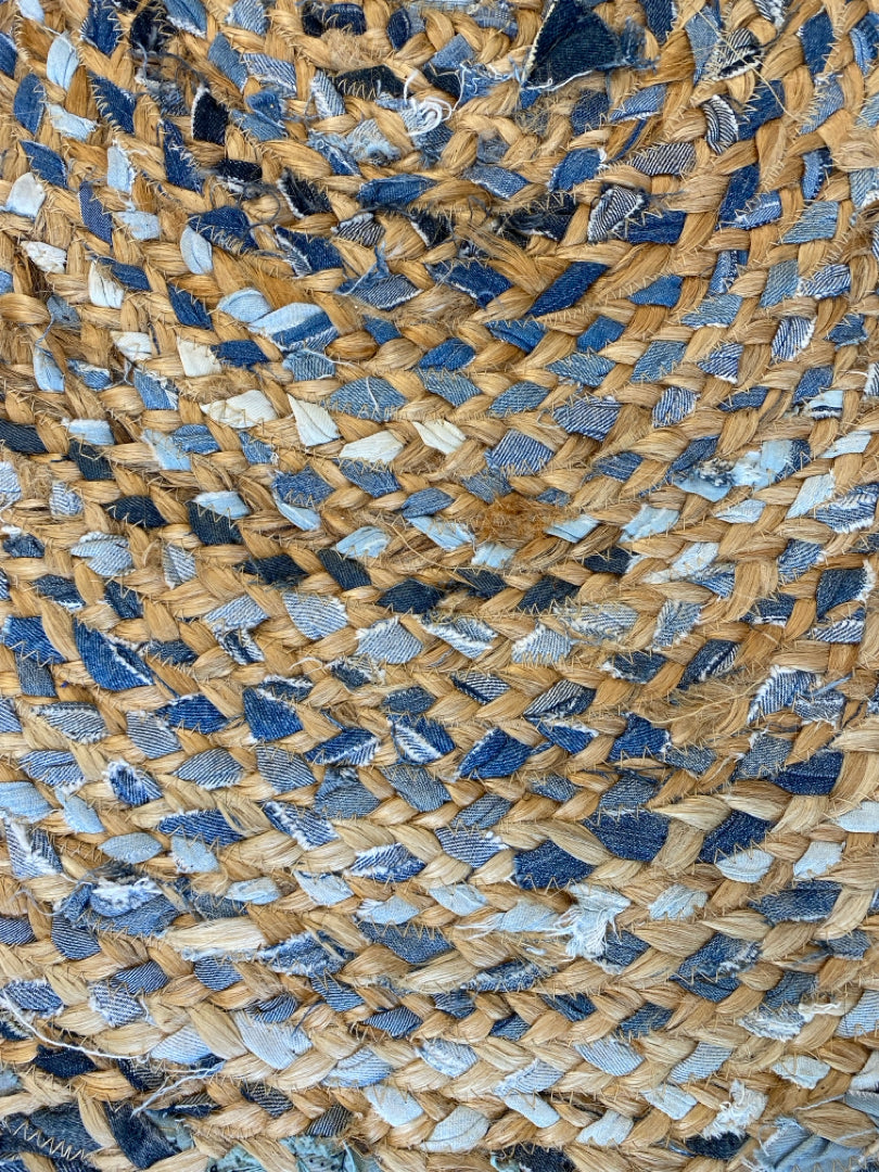 Rug