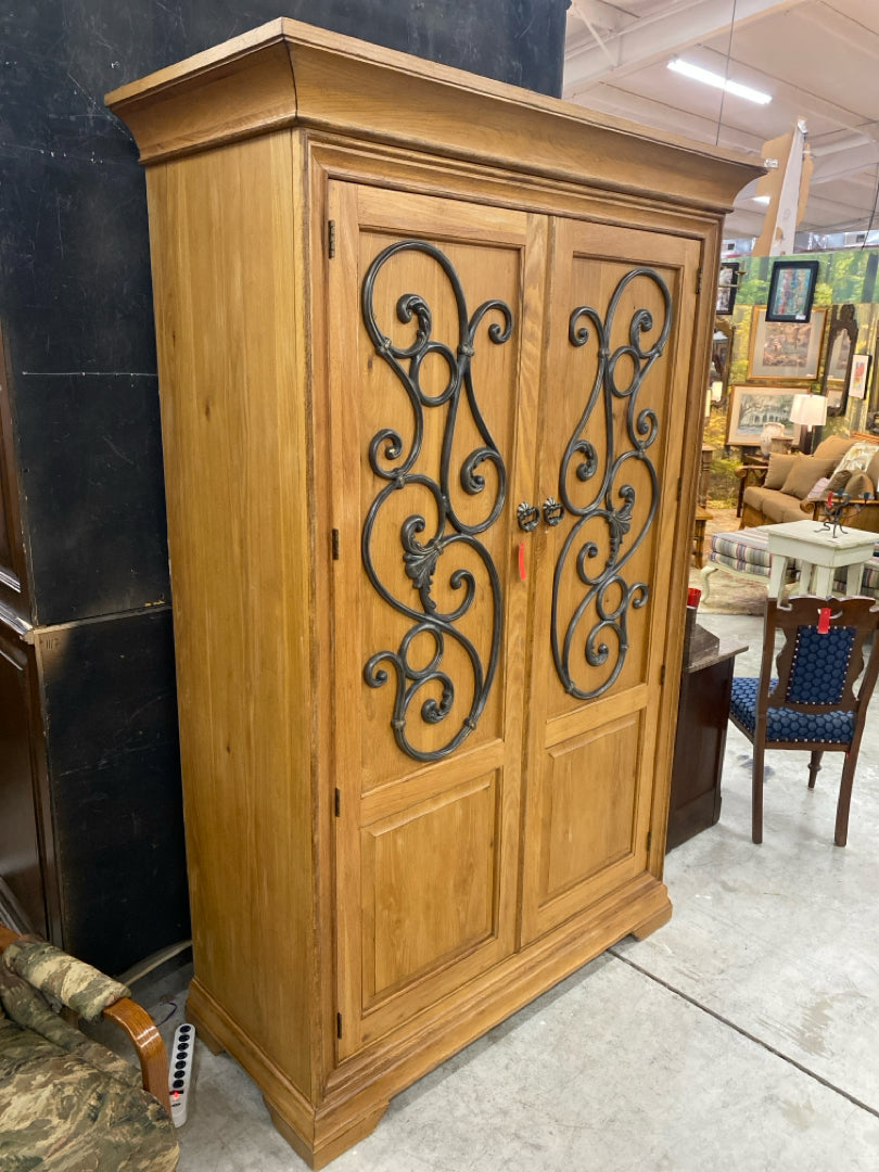 Armoire