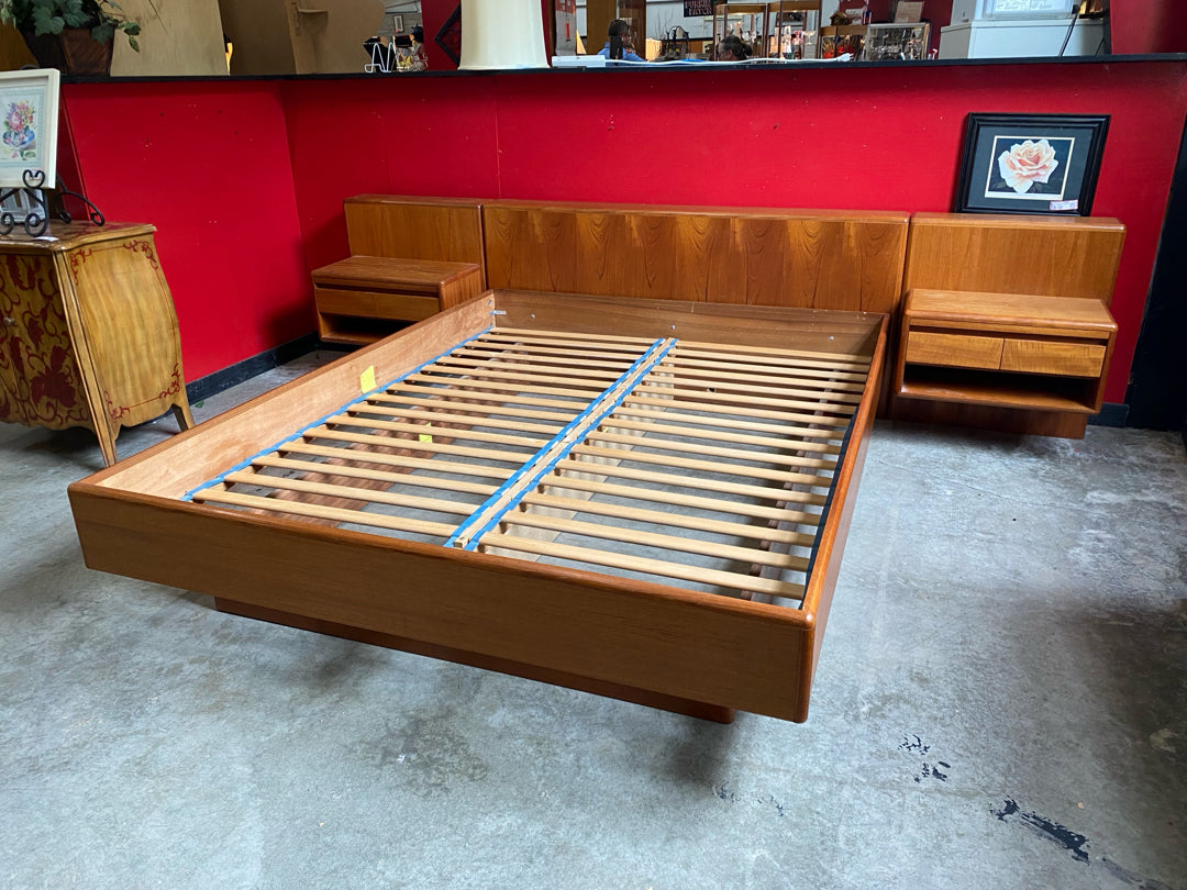 Queen Bed