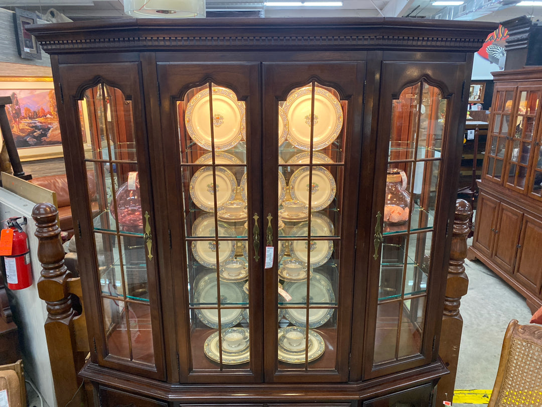 Thomasville China Cabinet