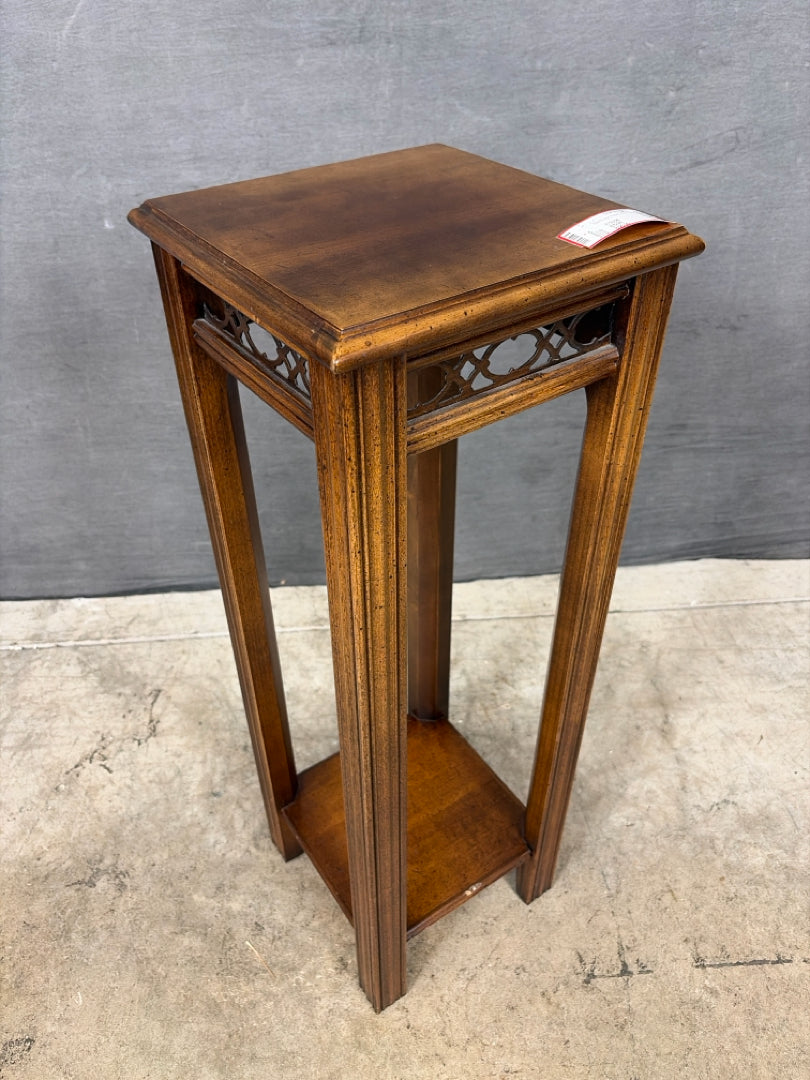 Lane Stand