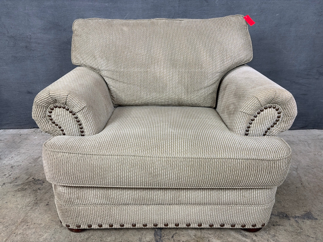 Klaussner OS Chair