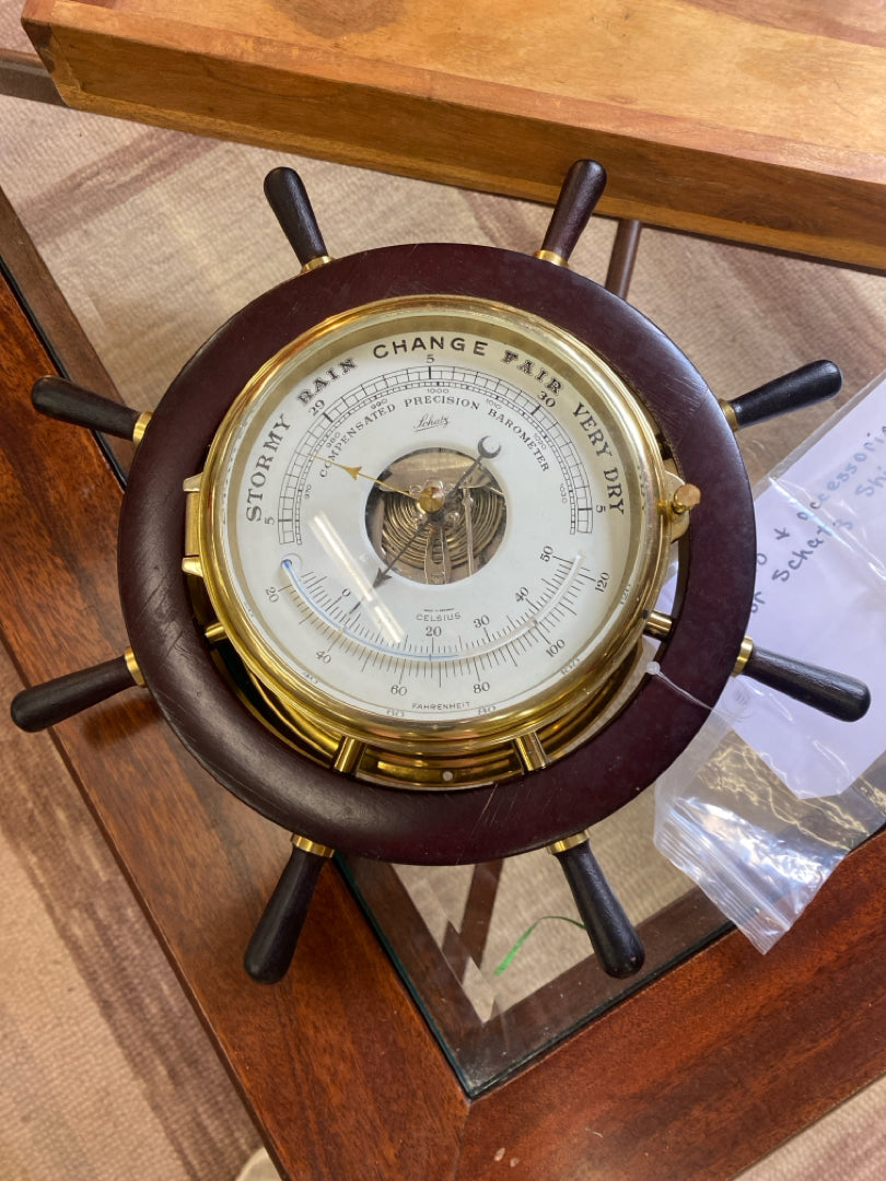 Schatz Clock