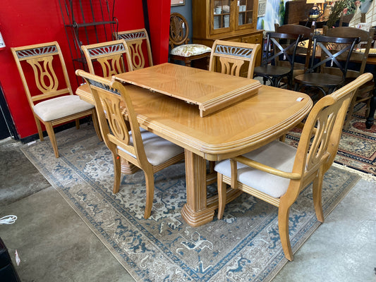 Table with Chairs