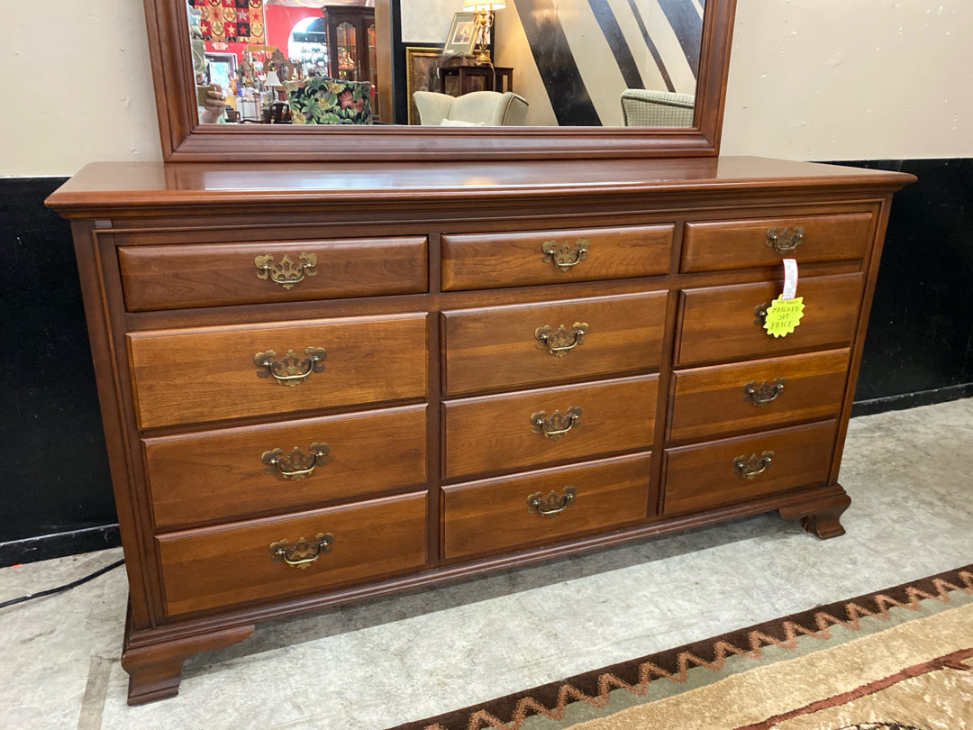 Link Taylor Dresser