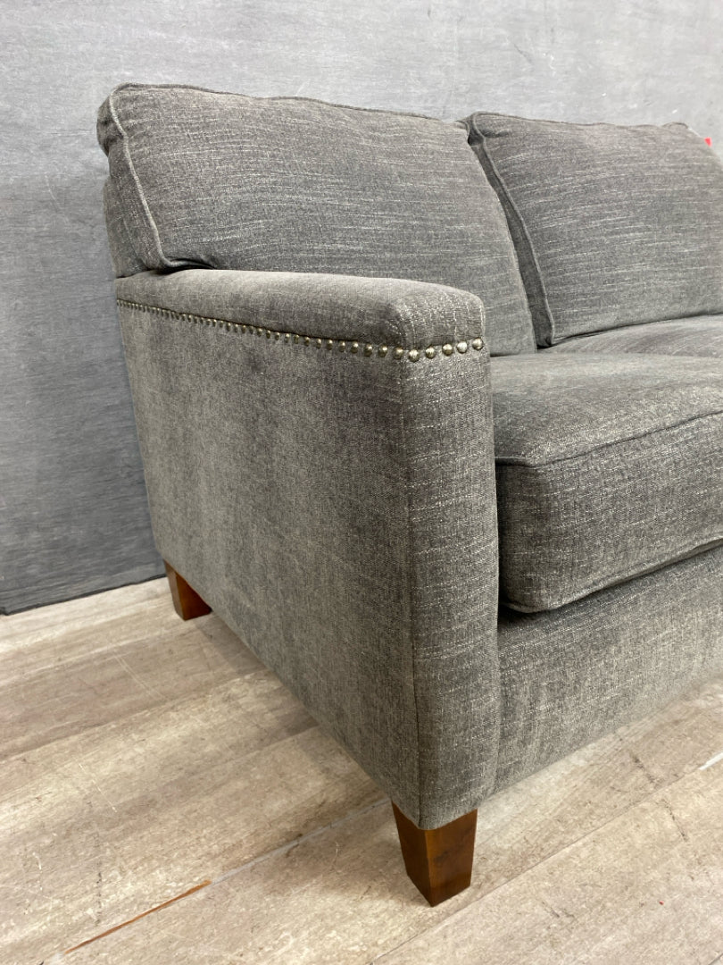 Broyhill Love Seat