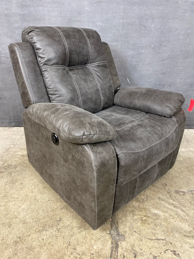 American Signature Recliner