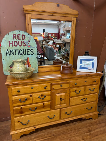 Dresser