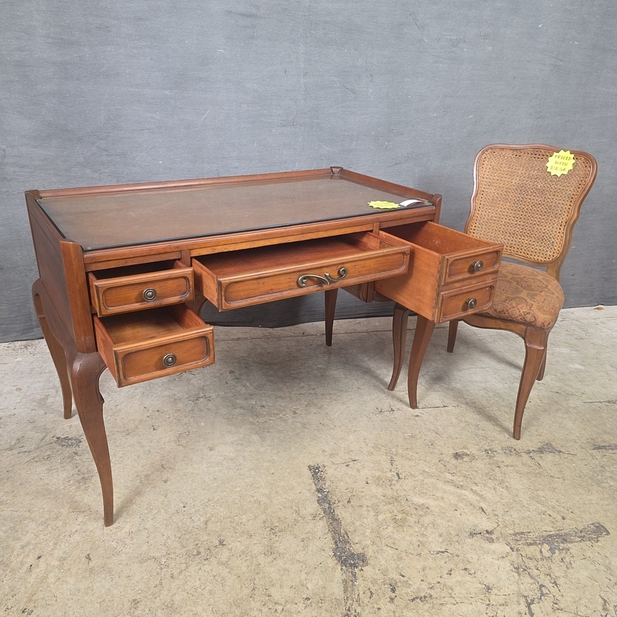 Rway Desk