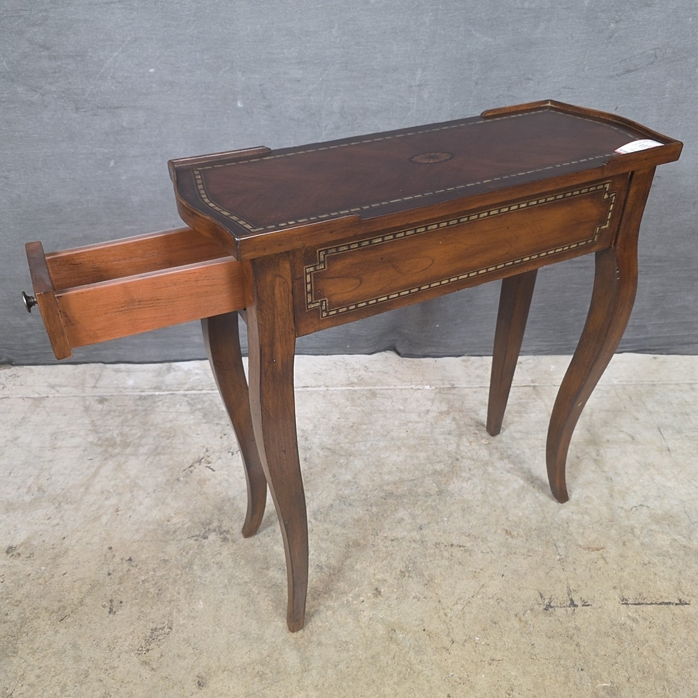 Accent Table