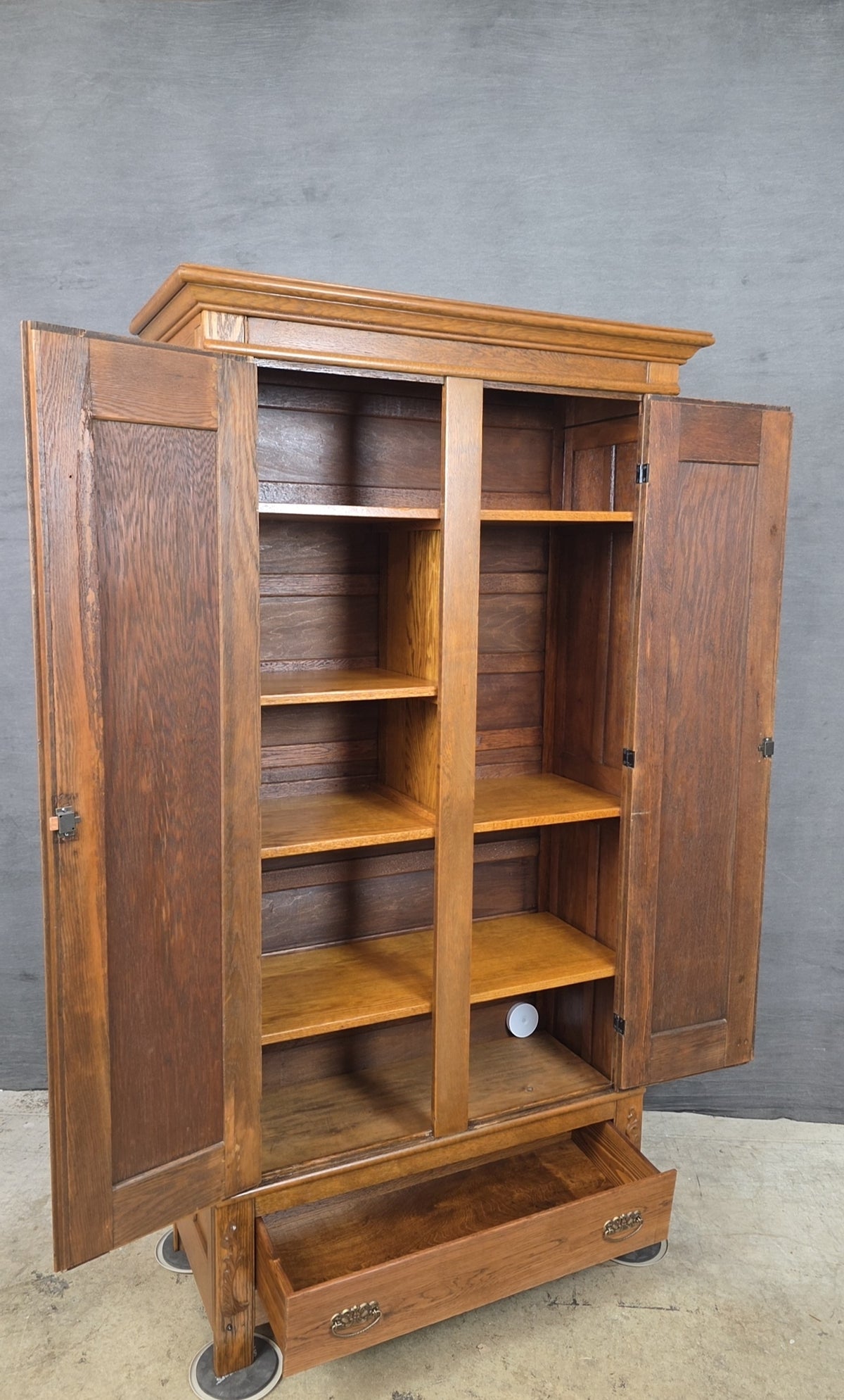 Armoire