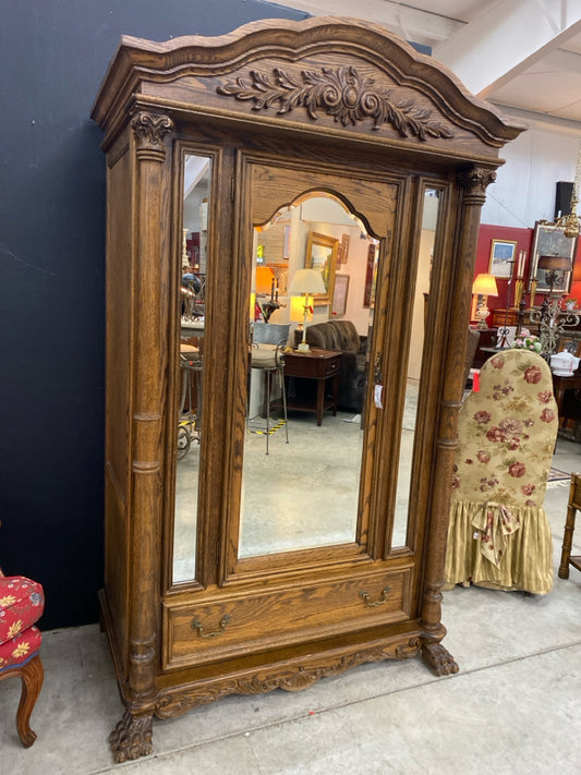 Armoire
