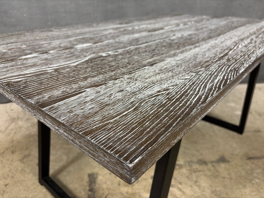 Hooker DR Table