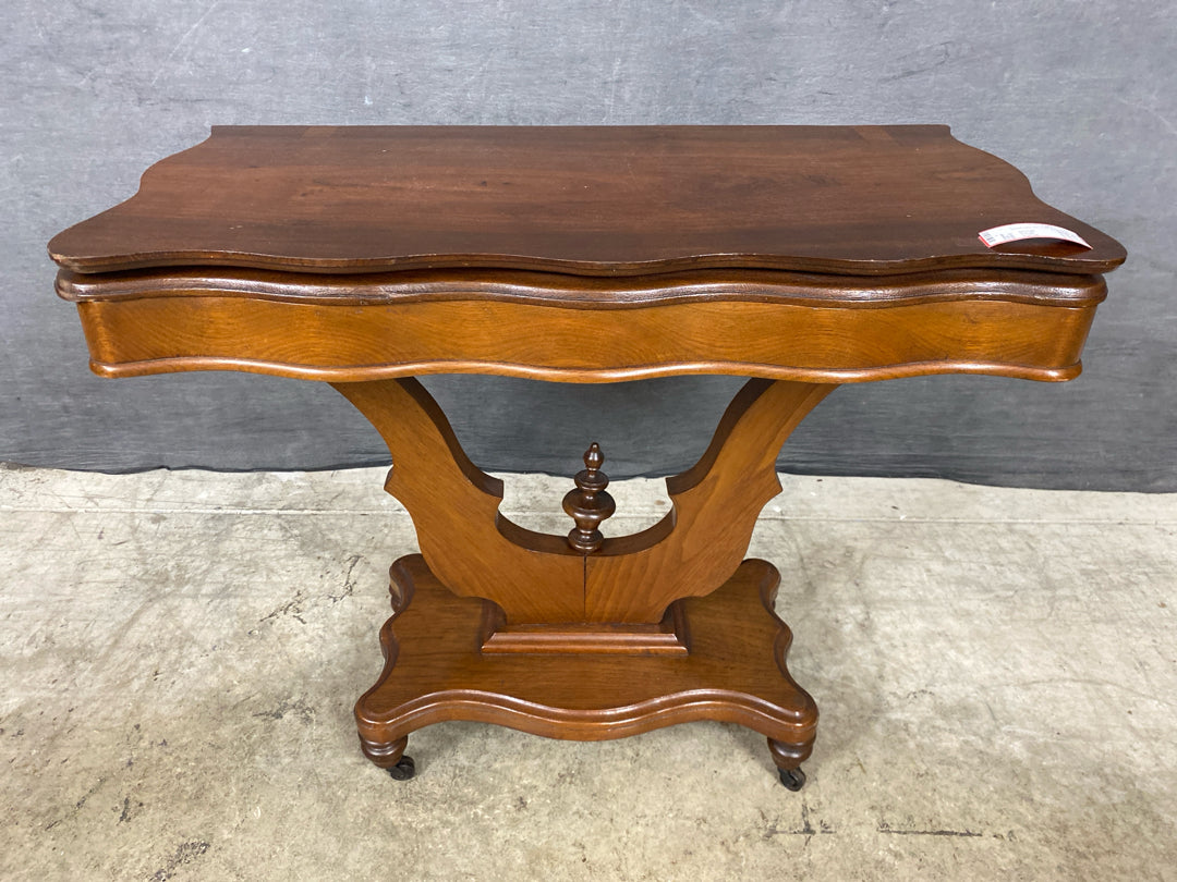 Accent Table