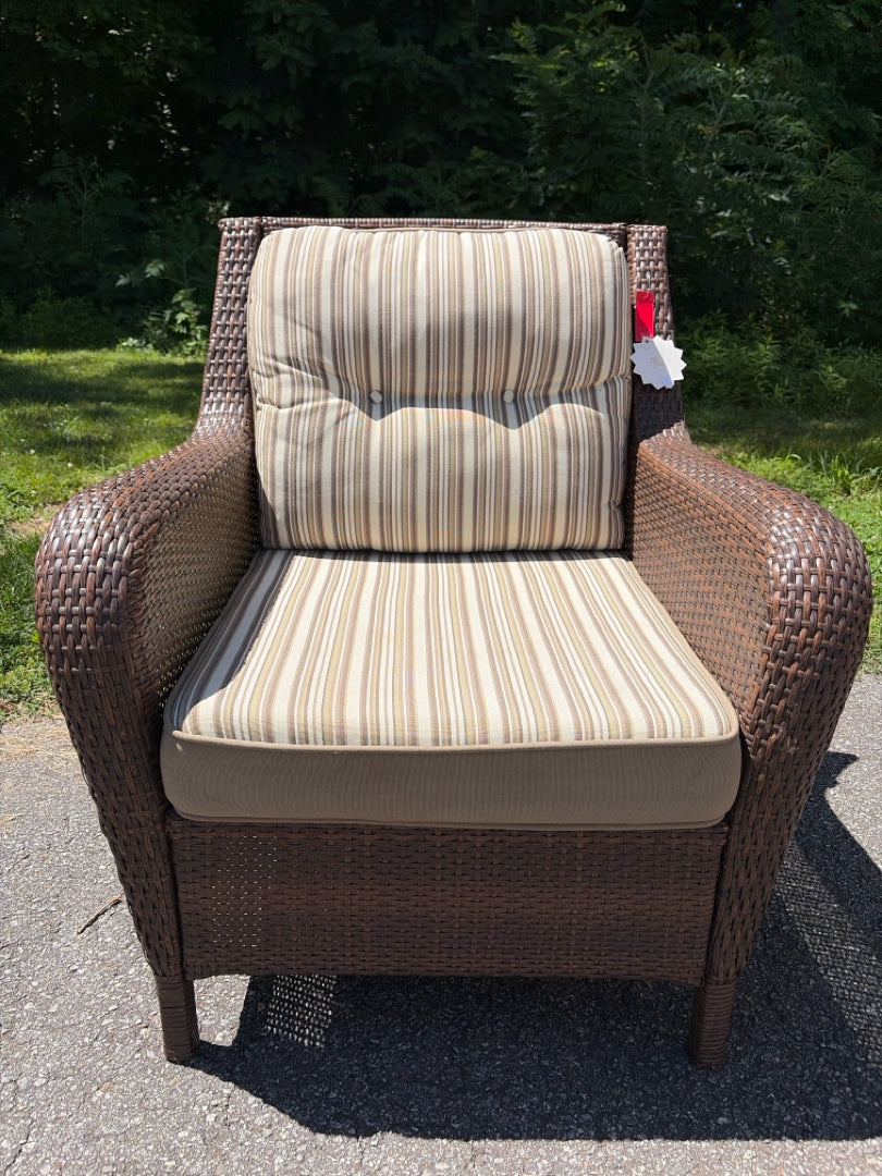 Hampton Bay Furniture