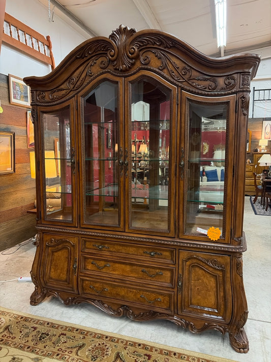 Haverty's China Cabinet