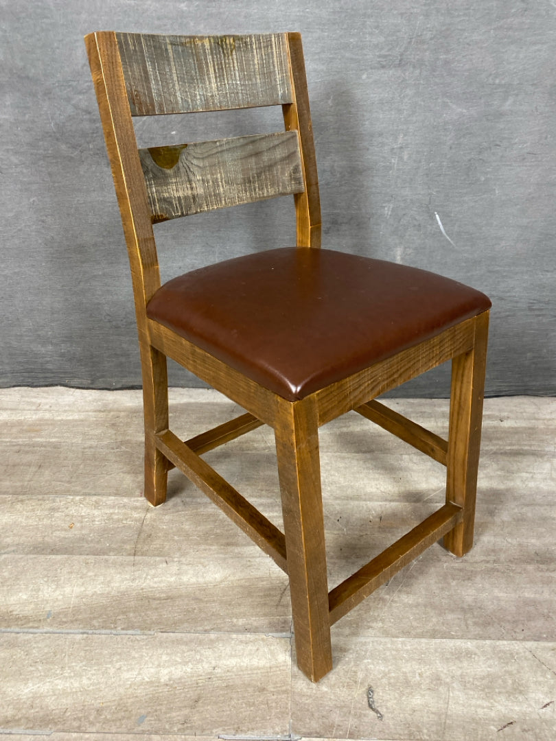 IFD Bar Stool