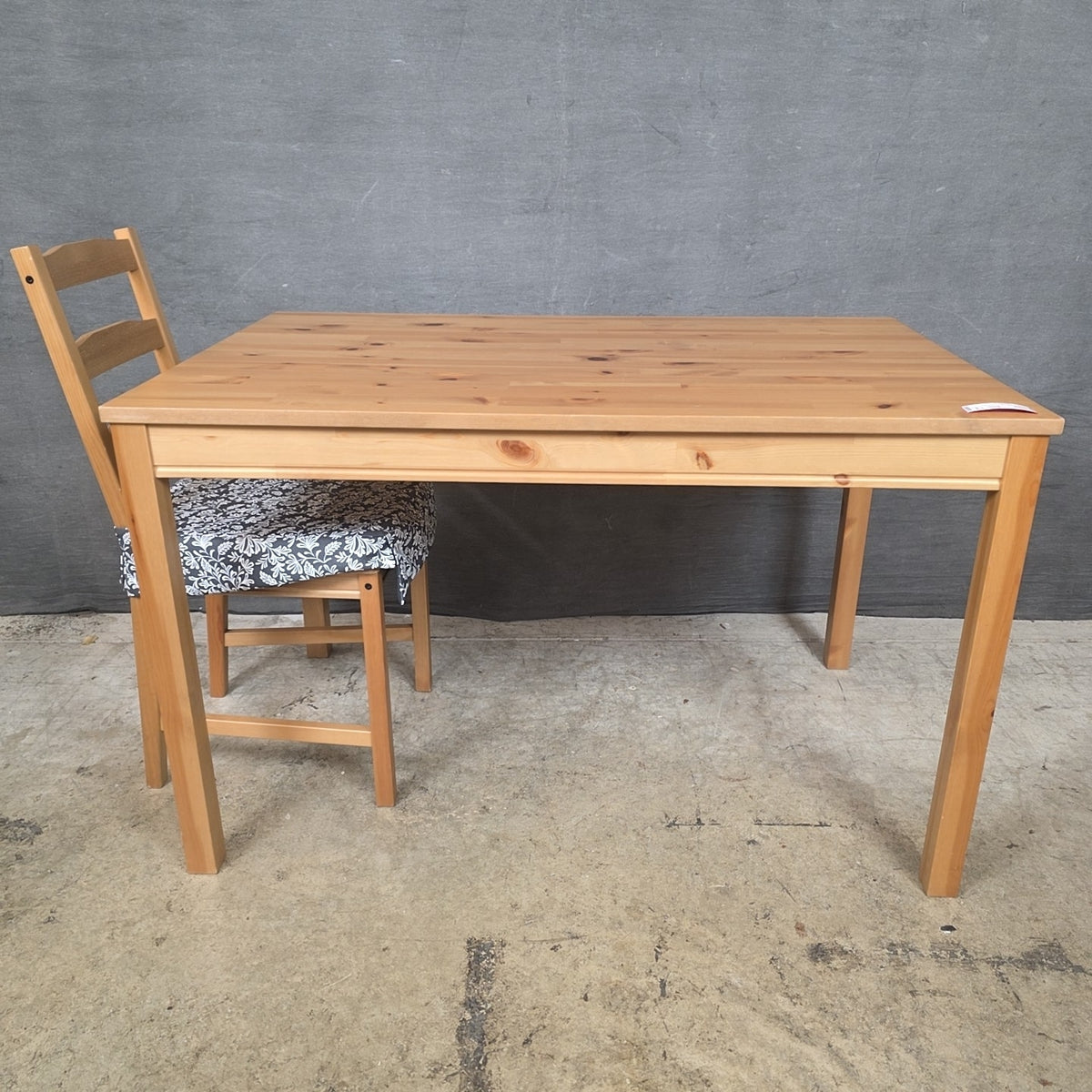 Table with Chairs