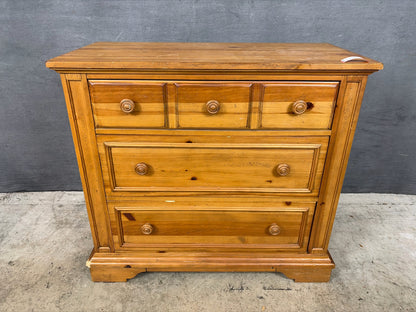Broyhill Dresser