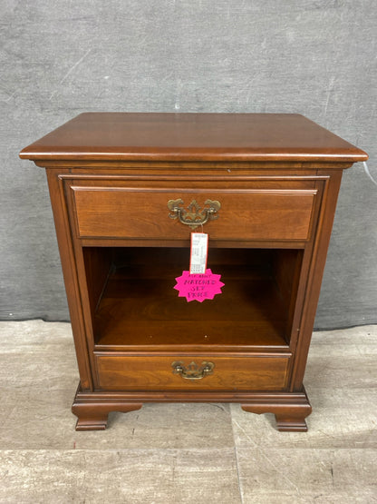 Link Taylor Night Stand