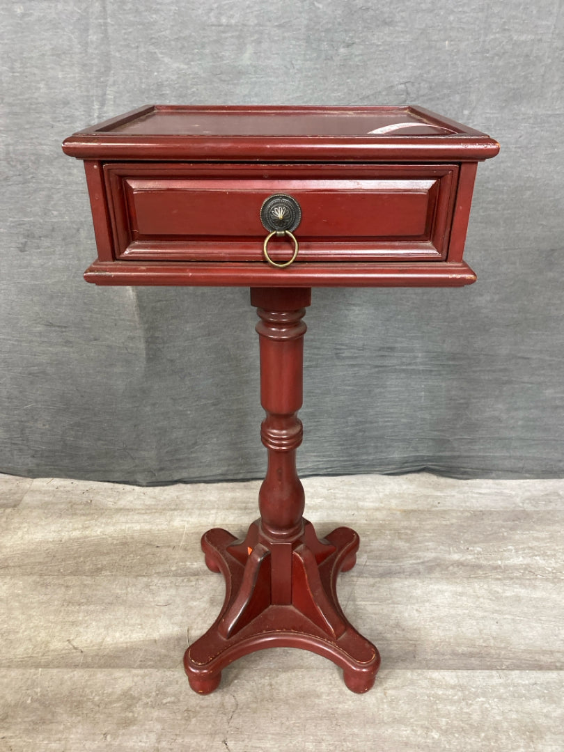 Accent Table