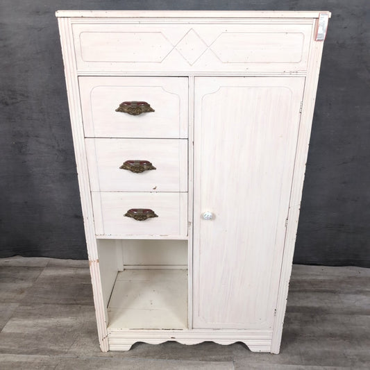 Armoire