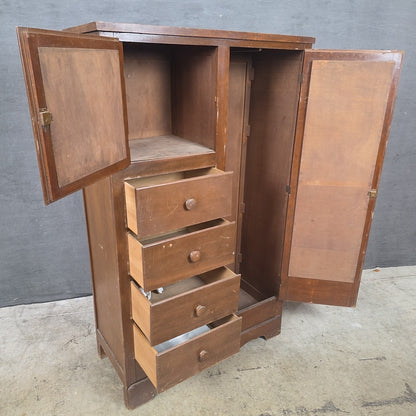 Armoire