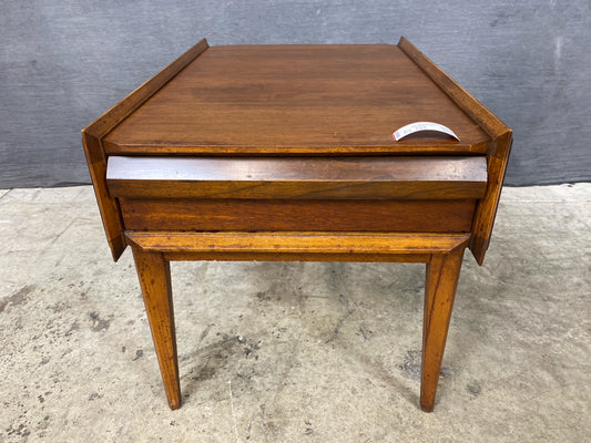 Lane End Table