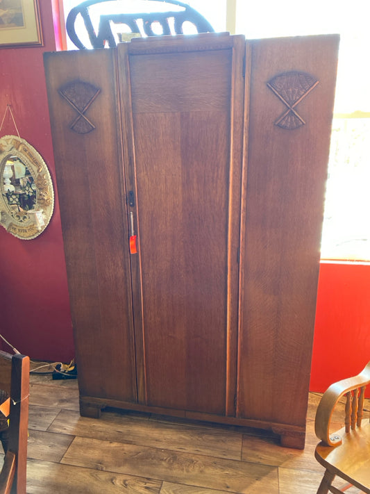 Armoire