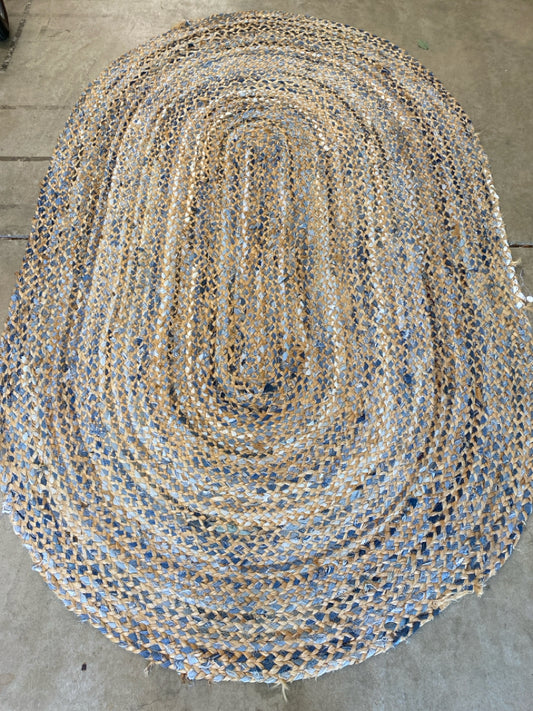 Rug