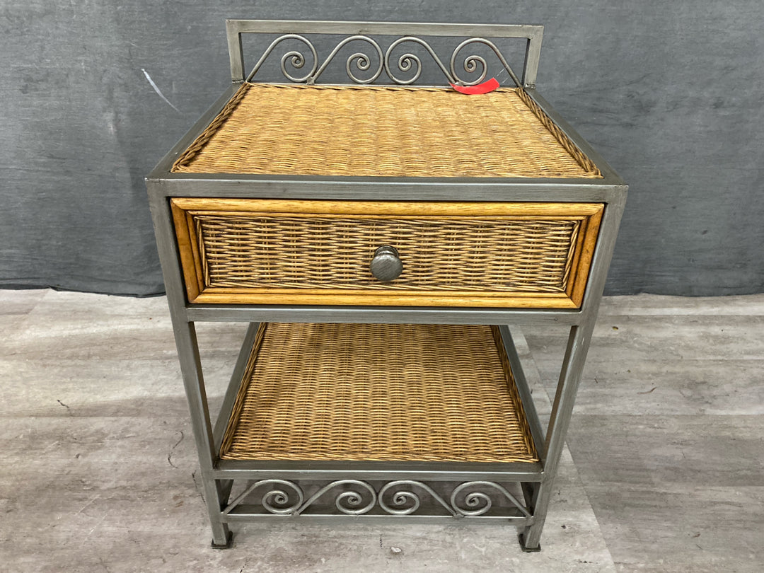 Pier One Night Stand