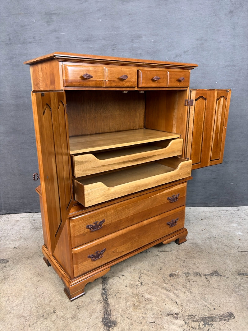 Armoire