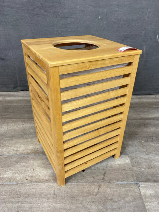 Hamper