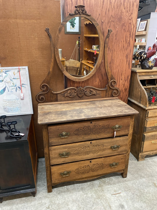 Dresser