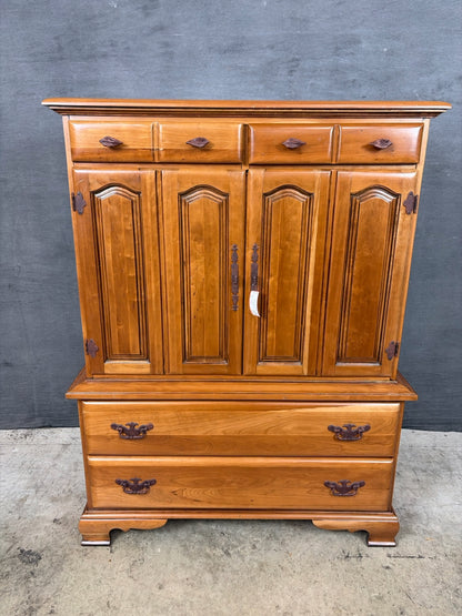 Armoire