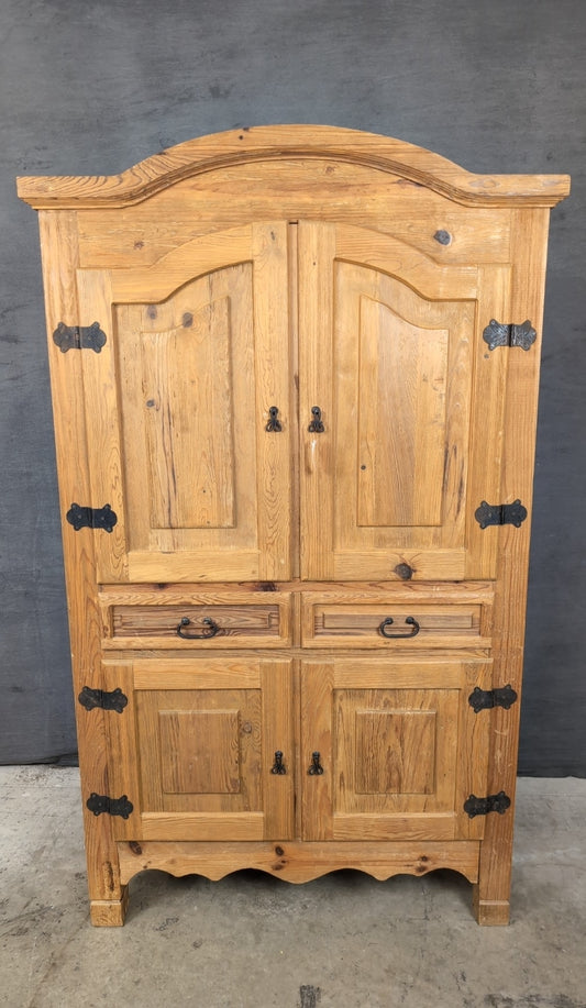 Armoire