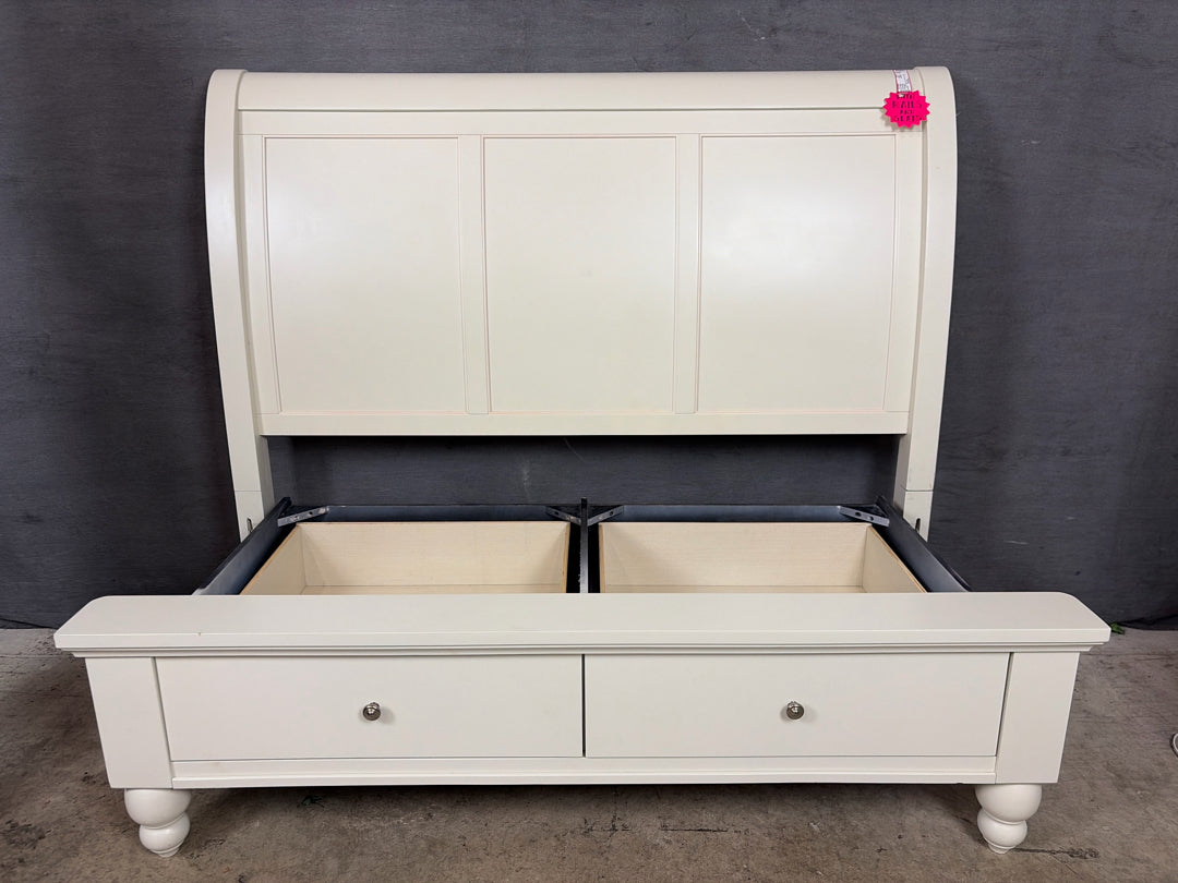 Aspenhome Queen Bed