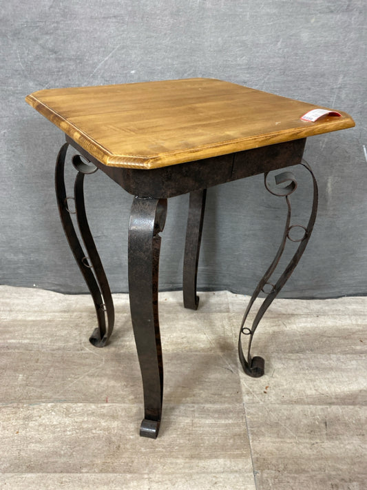 Accent Table