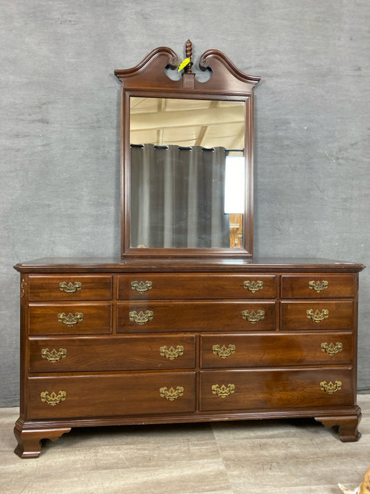 Ethan Allen Dresser